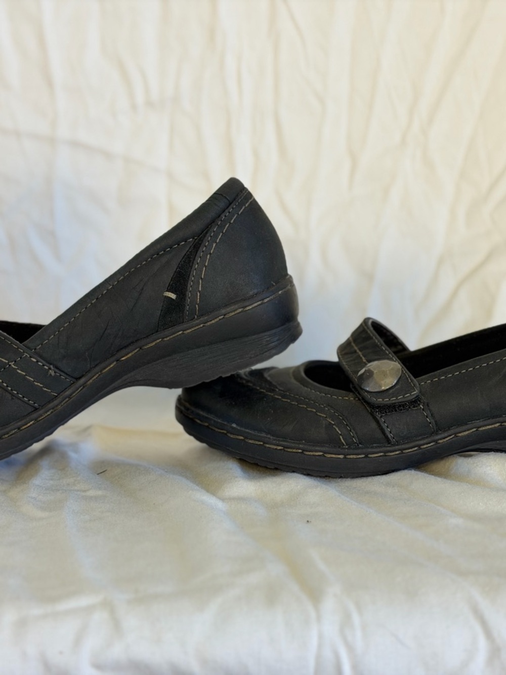 Clarks Black Mary Jane Casual Slip-On Shoes - Picture 3 of 5